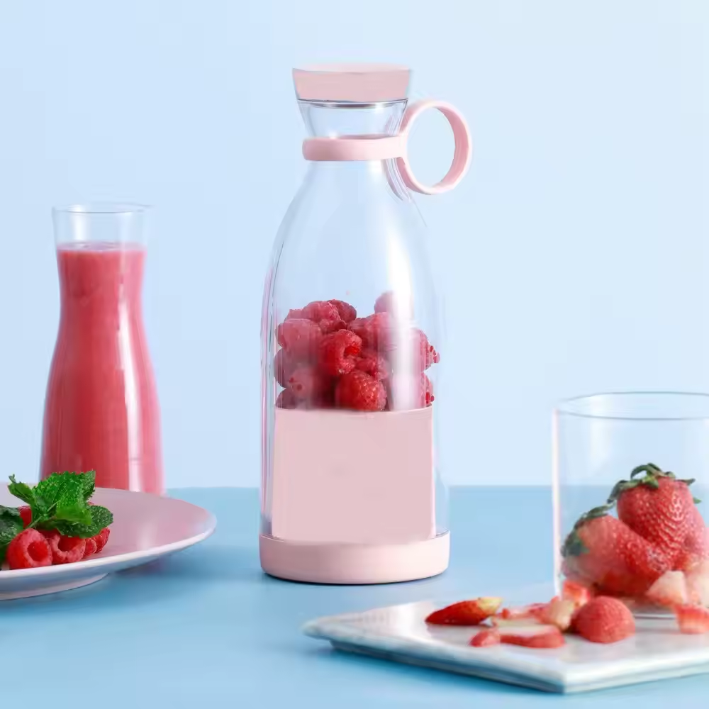 Portable Juice Blender – Electric Wireless Rechargeable Juicer & Smoothie Maker
